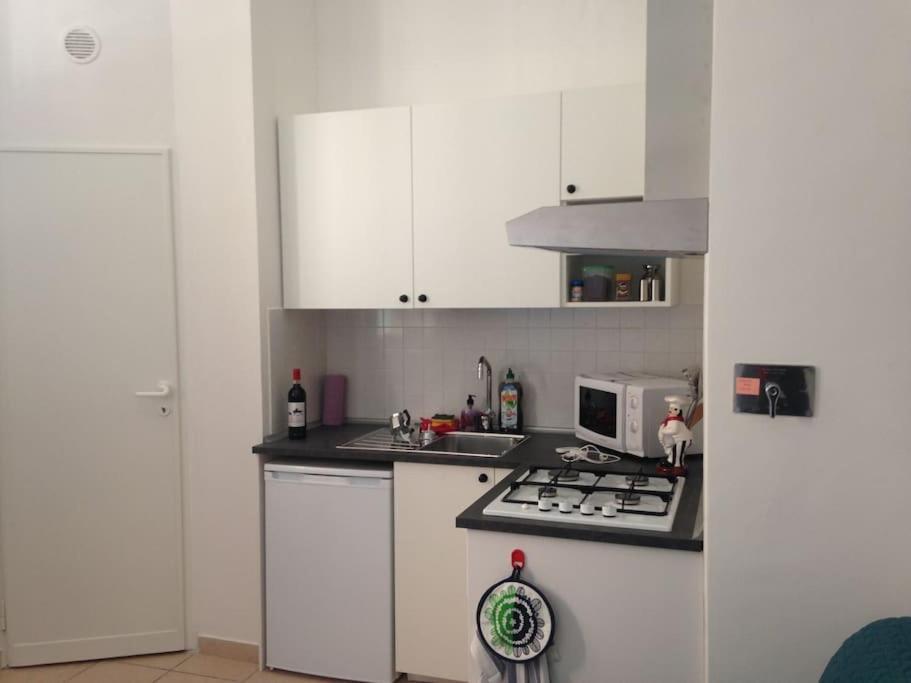 Apartment Airport Флоренция Екстериор снимка